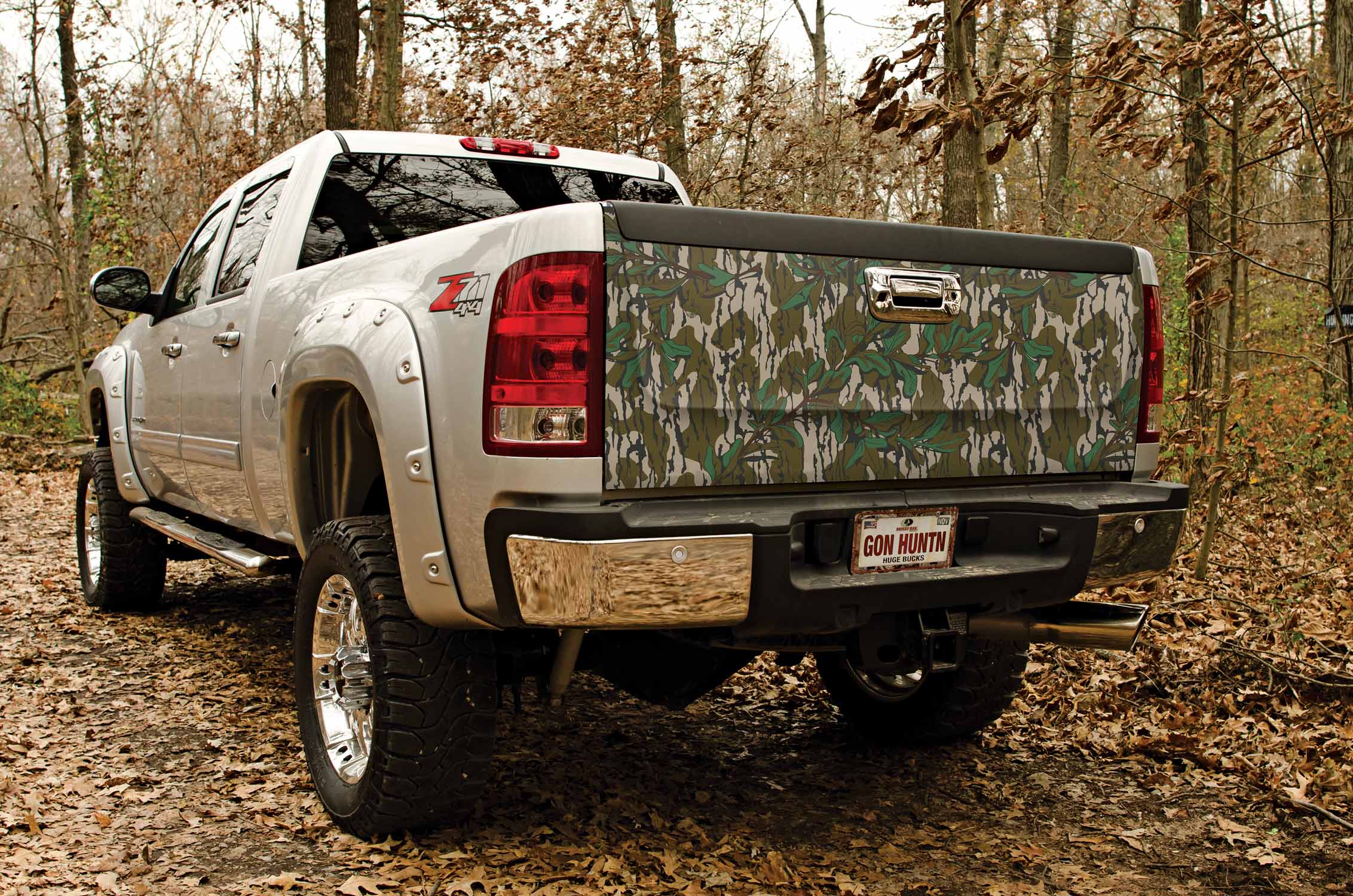 Mossy Oak Graphics Greenleaf camo pattern truck tailgate vinyl wrap