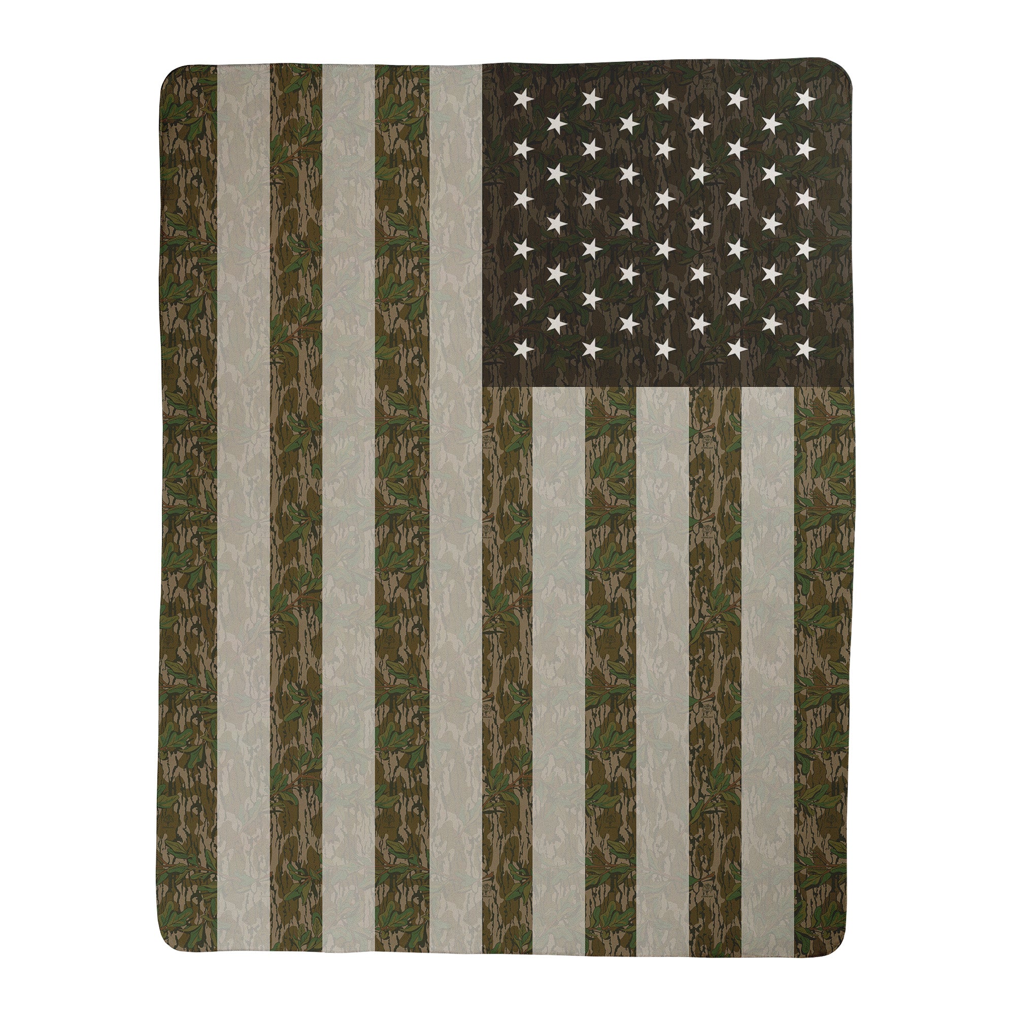 Mossy Oak Graphics camo American Flag Sherpa blanket with Greenleaf pattern