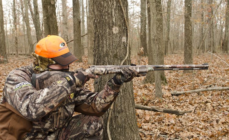 Hunter Mossy Oak Gun Camo Kit - Gun Skin, Scope Skin, Primer Stick - Shotgun